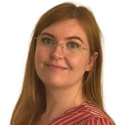Rachel Bell Headshot