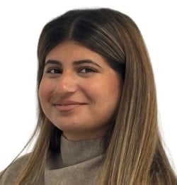 Zahra Khan Headshot