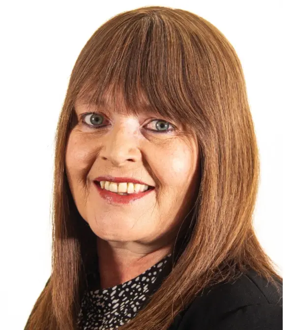 Lorraine Woodrow Headshot